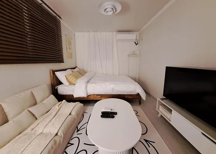 Healing & Romang House Apartment Seoul